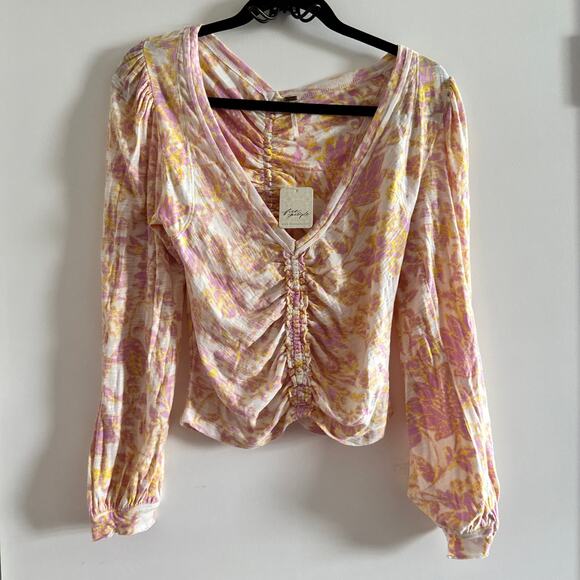 New Free People Say The Word Crop Top Ivory Pink Floral Ruched V-Naeck Sz S - Picture 4 of 9